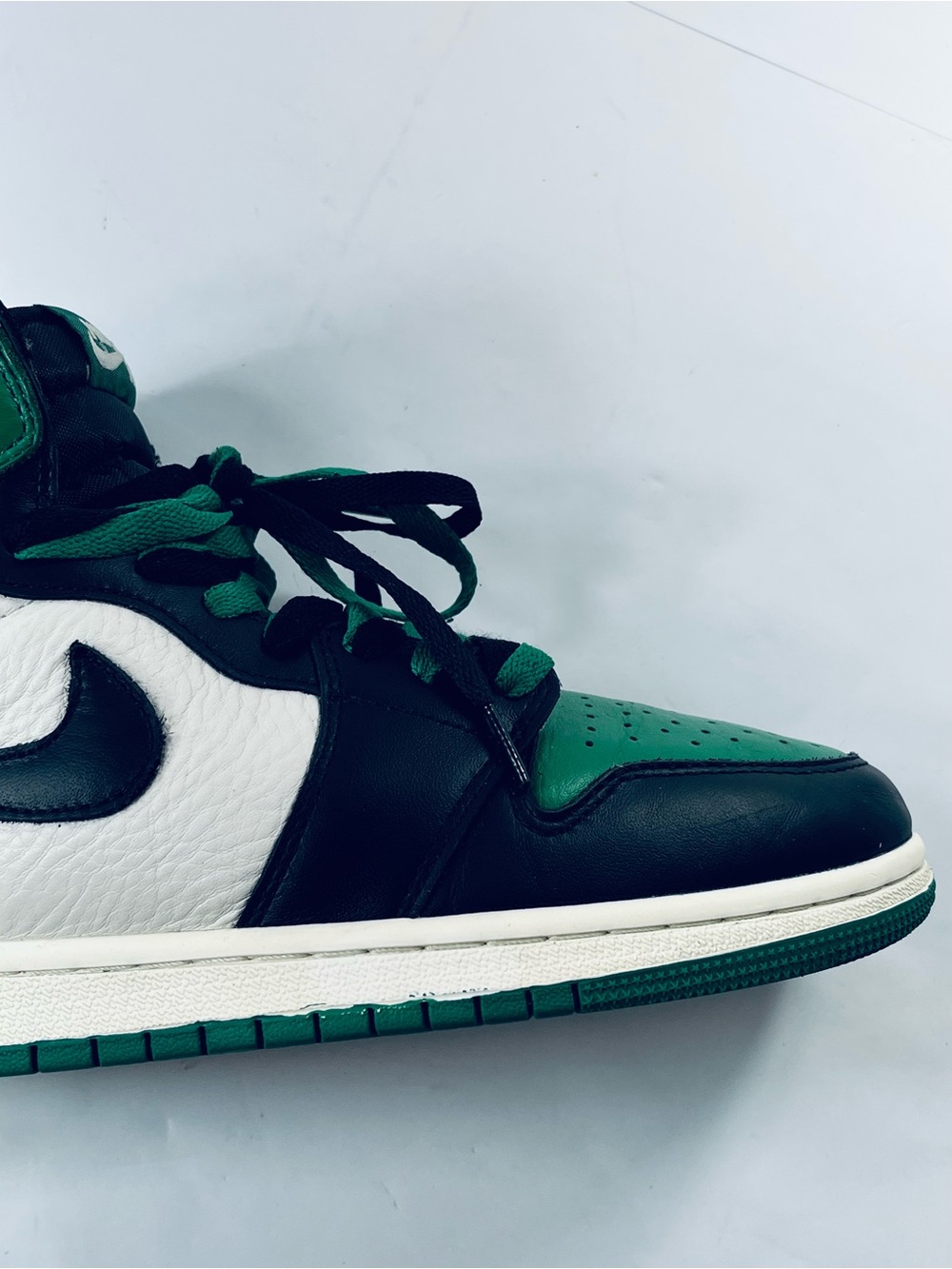 Nike Air Jordan 1 Retro High OG #555088-302 Green Black White Men's 9.5 Sneakers - Picture 6 of 15